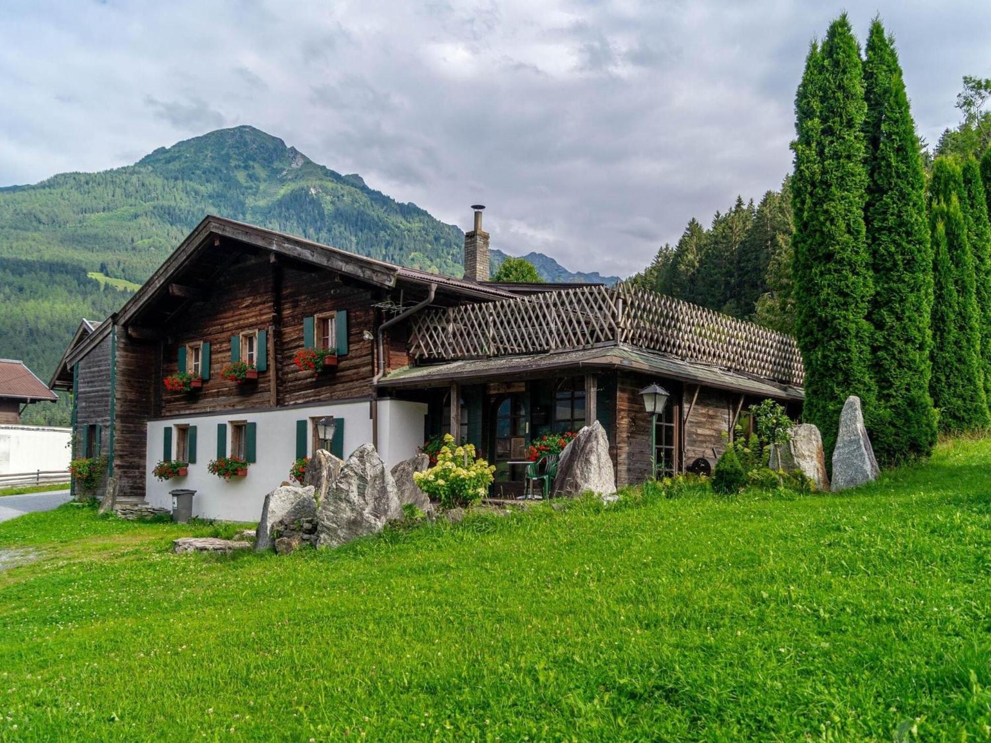 Rustic Farmhouse With Sauna In Bramberg Neukirchen am Großvenediger Εξωτερικό φωτογραφία